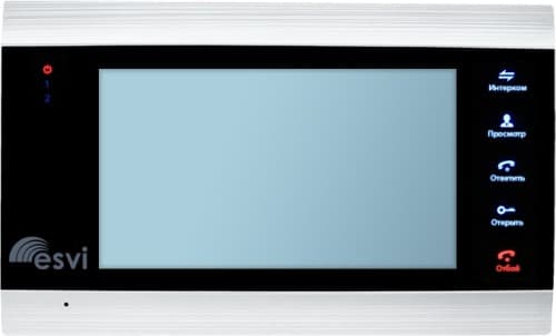 Цветной 7" TFT LCD видеодомофон, разрешение 800х480, подключение 4-проводное, экранное меню с поддержкой русского языка, продолжительность беседы 120 секунд, запись фото, слот microSD до 32 Гб, возможность подключения до 2х вызывных панелей и 4-х мониторов, управление замком, напряжение питания AC 100-240 В (встроенный БП), рабочая температура от 0°С до +60°С, размер 238х144 мм, 450 гр. Комплект: монитор, накладаная монтажная пластина, комплект проводов, крепежный комплект, инструкция. EVJ-71 цветной CVBS 7 видеодомофон на две вызывные панели, слот microSD