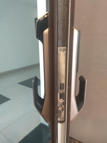 Электронный замок с отпечатком пальца Samsung SHP-DP728 Dark Silver фото 4