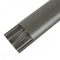 Кабель-канал напольный применяется при необходимости прокладки информационных, коммуникационных кабелей по поверхности пола в процессе ремонтно-восстановительных работ, когда штробление невозможно. Малая высота и сглаженные формы защелкивающейся крышки практически исключают неудобства при передвижении людей. Кабель-канал изготовлен из ПВХ серого цвета. Длина — 2 метра, размеры сечения — 70 × 16 мм. Кабель-канал напольный 70x16 мм цвет серый